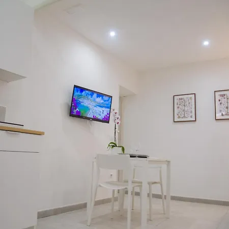 Cozy On The Seafront Napoli-mergellina Apartment Naples
