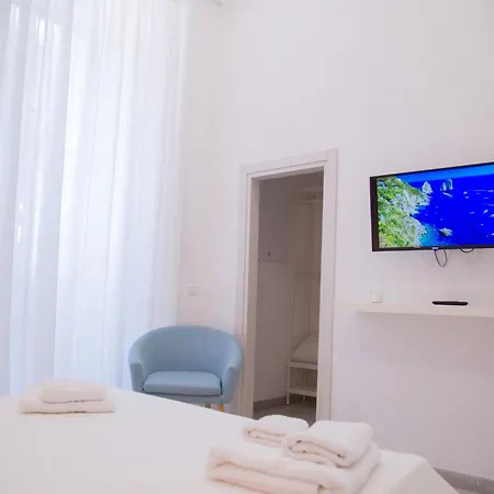 Cozy On The Seafront Napoli-mergellina Appartamento